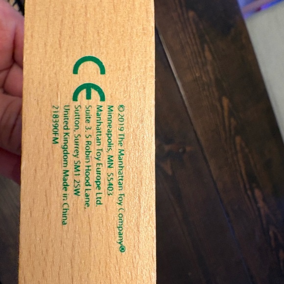 Manhattan Toy Wooden Camera - Natural and Teal - Picture 6 of 8